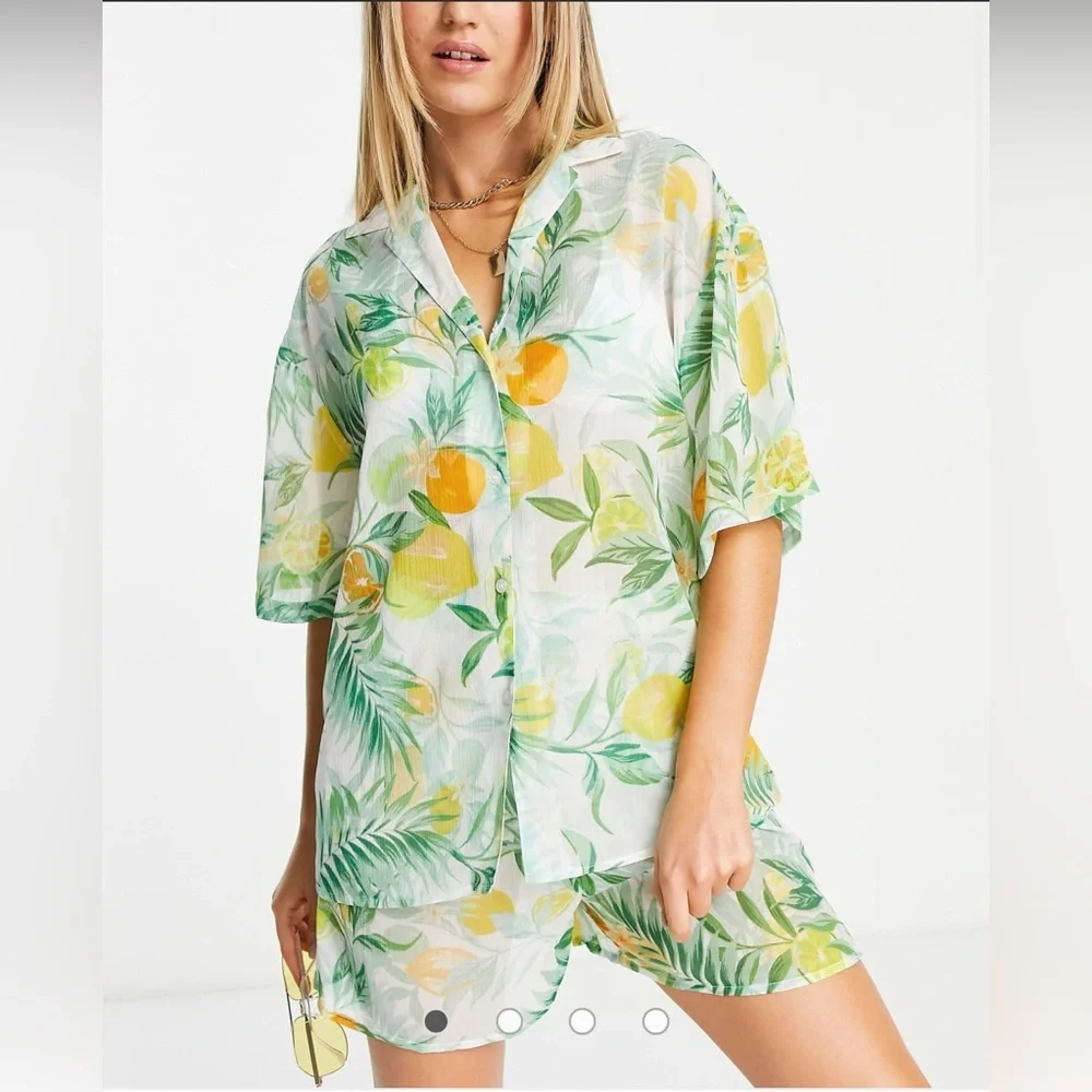 Topshop brighten your
